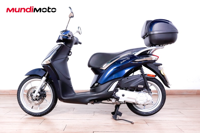Motorbike image 5