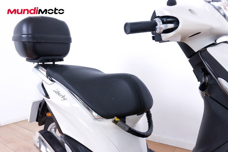 Motorbike image 13