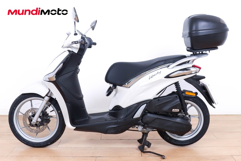 Motorbike image 5