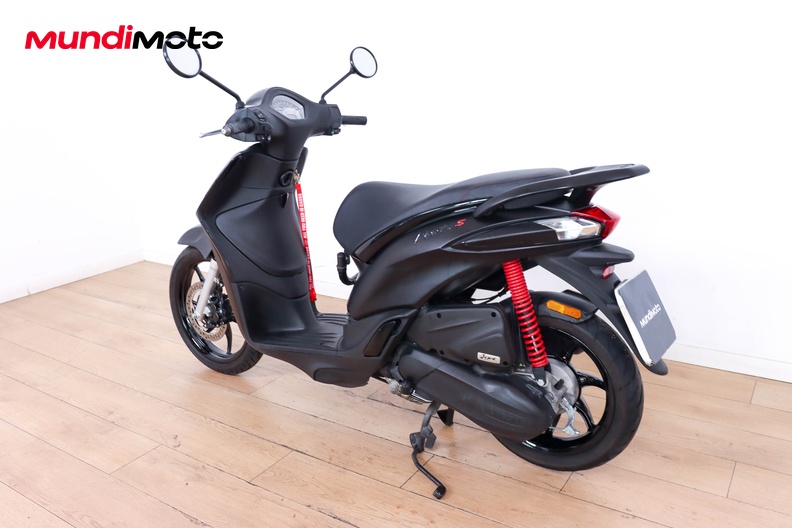 Motorbike image 6