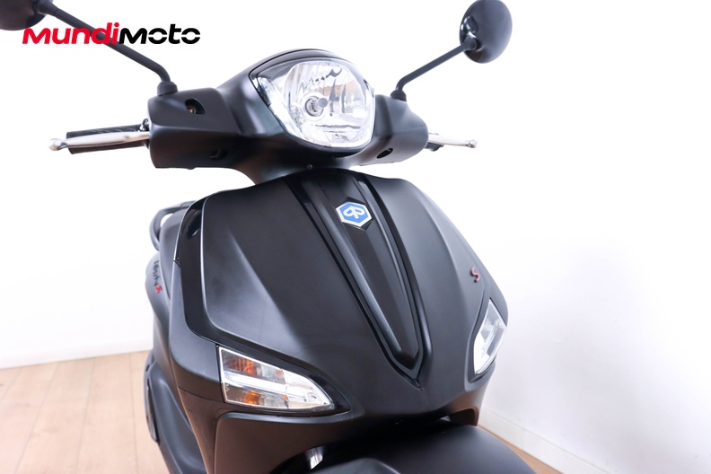 Motorbike image 4