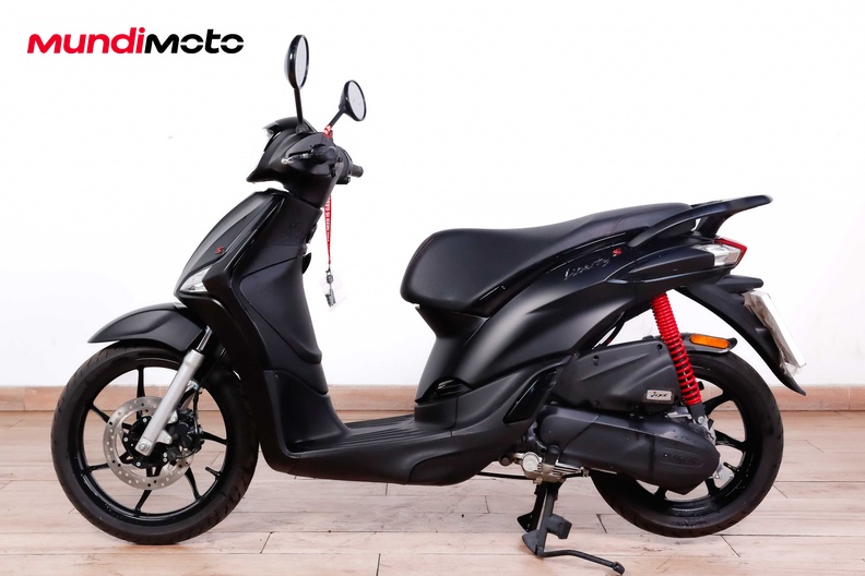Motorbike image 5