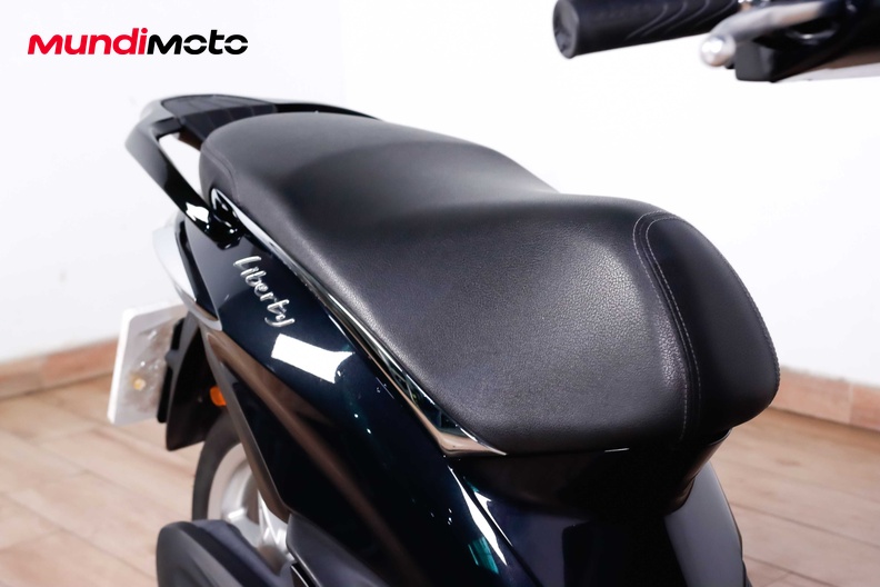 Motorbike image 13