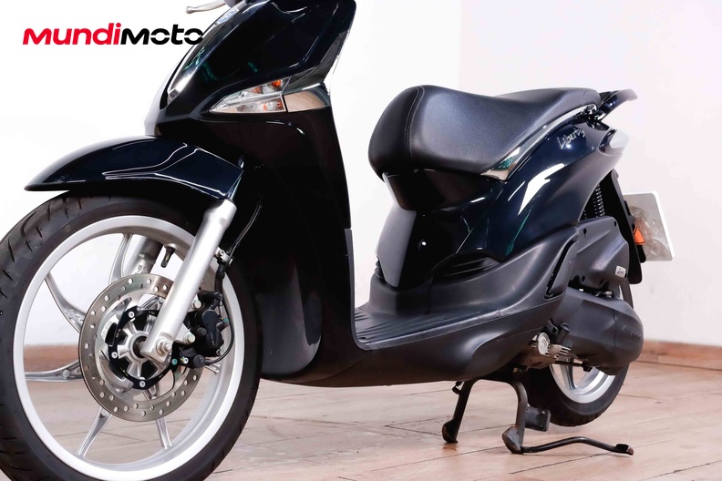 Motorbike image 8