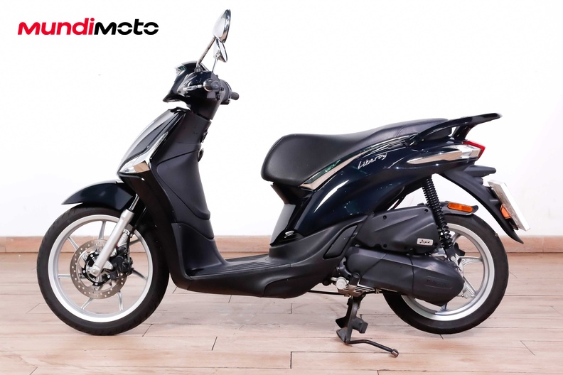 Motorbike image 5