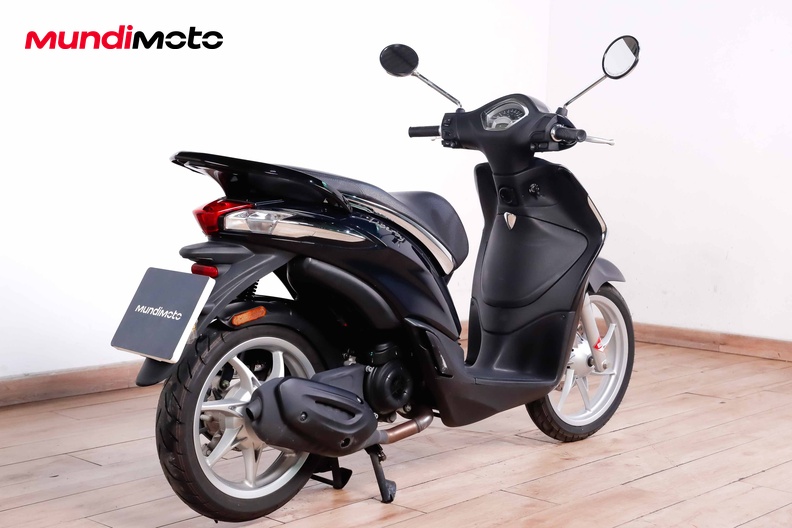Motorbike image 2