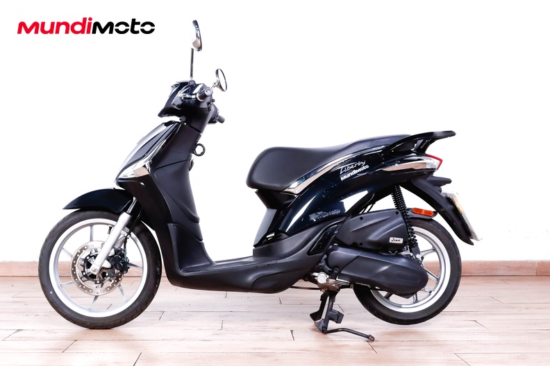 Motorbike image 5