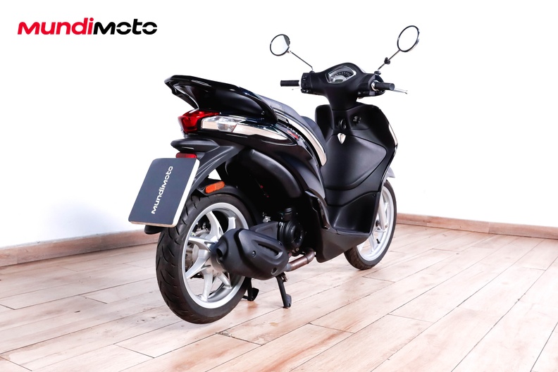 Motorbike image 2