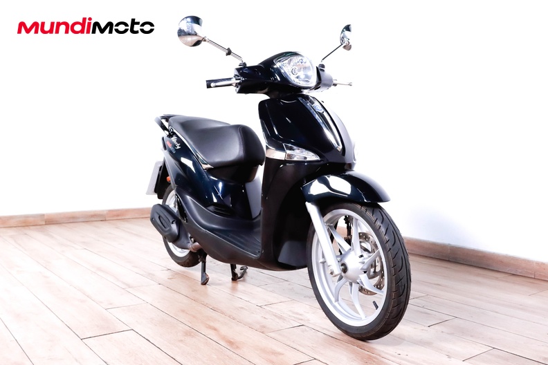 Motorbike image 1