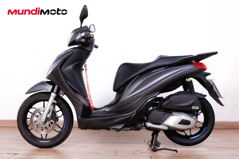 Motorbike image 5