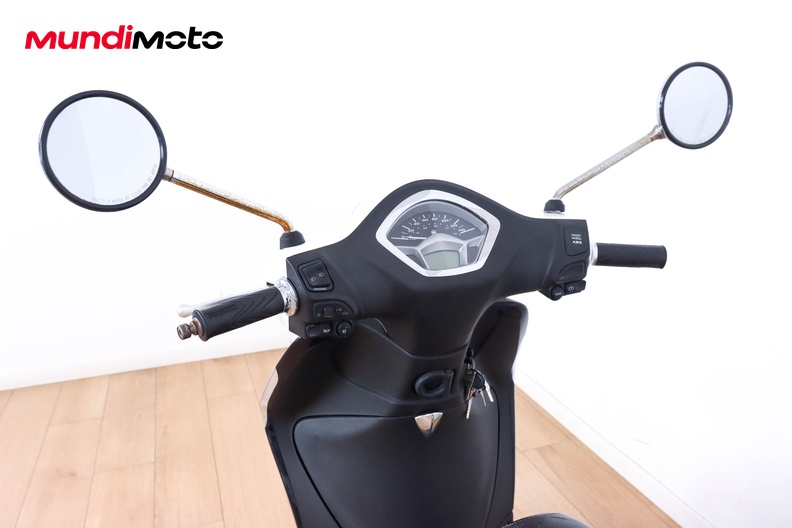 Motorbike image 10