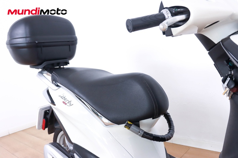 Motorbike image 13