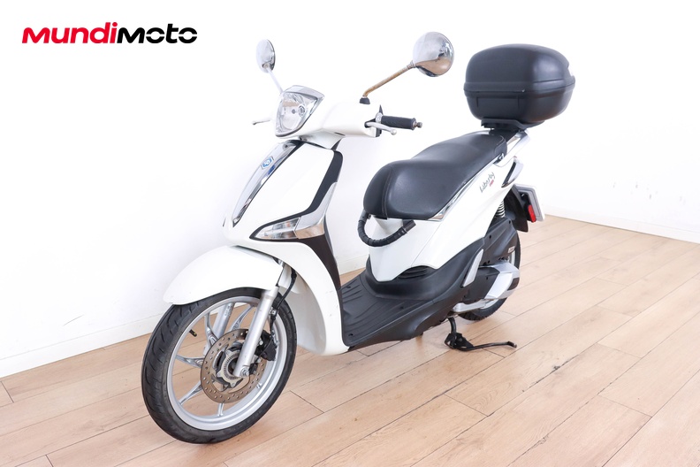Motorbike image 7