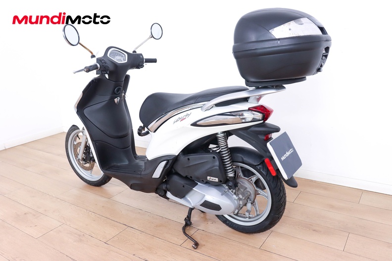 Motorbike image 6