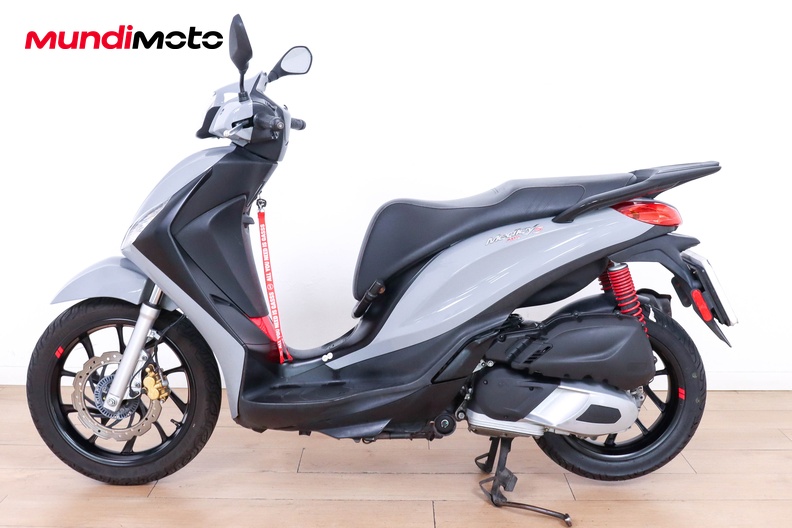 Motorbike image 5