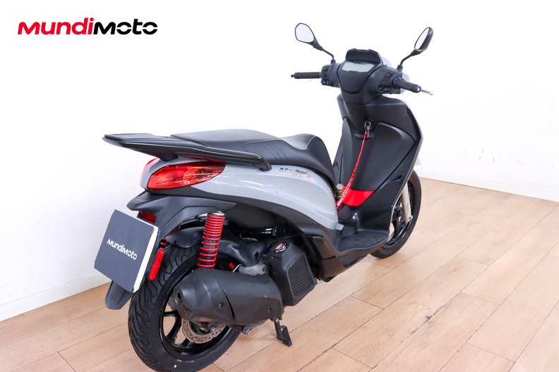 Motorbike image 2