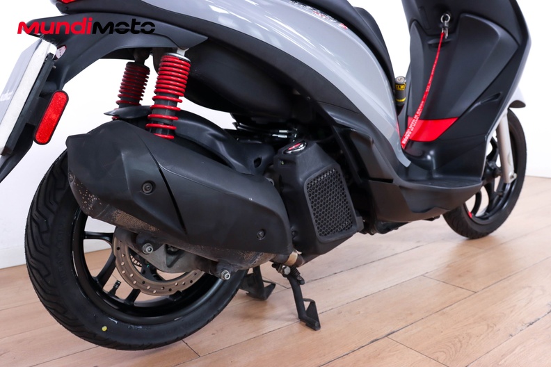 Motorbike image 3