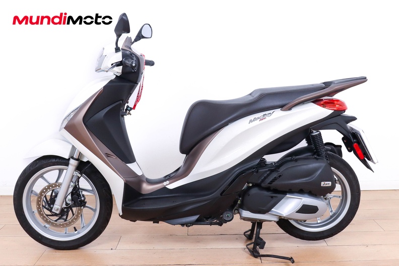 Motorbike image 5