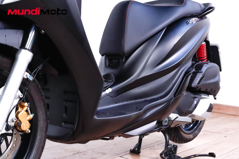 Motorbike image 8