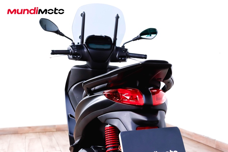 Motorbike image 9