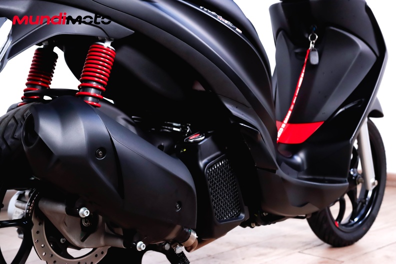 Motorbike image 3