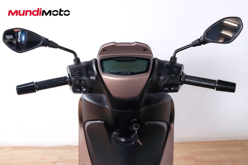 Motorbike image 10