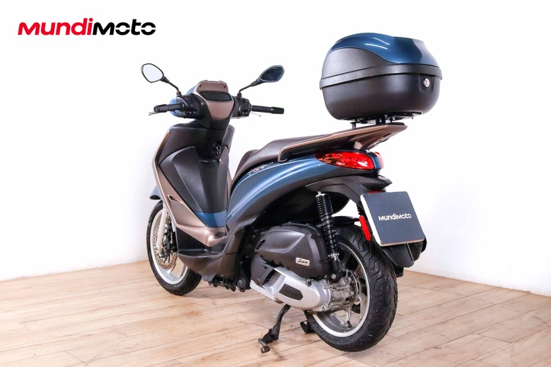 Motorbike image 6