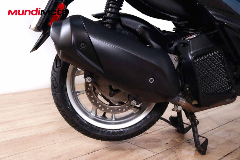 Motorbike image 3