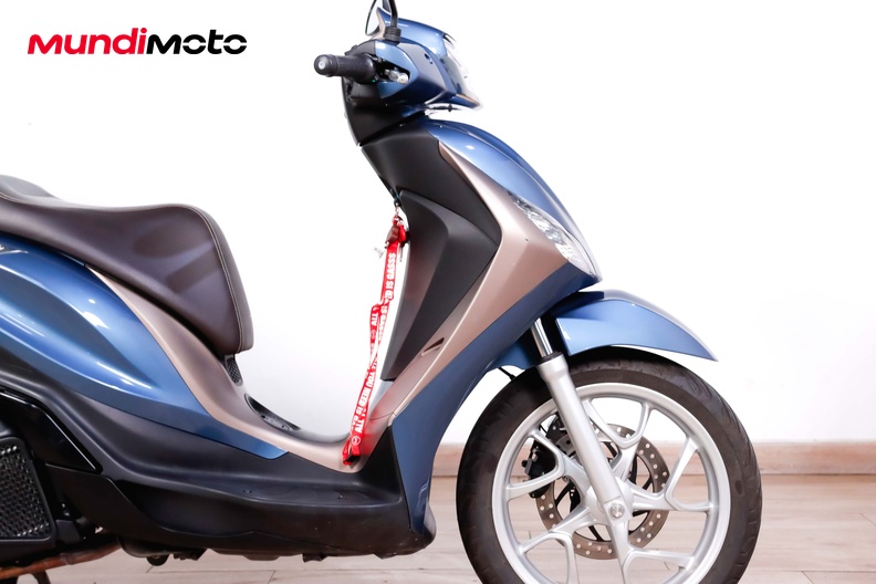 Motorbike image 12