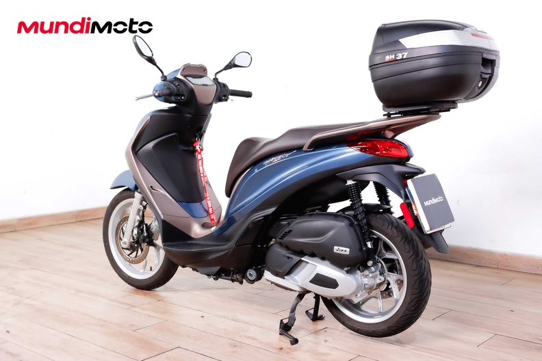 Motorbike image 6