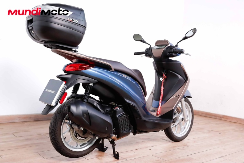 Motorbike image 2