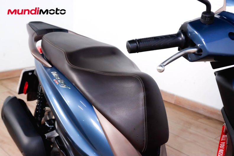 Motorbike image 13
