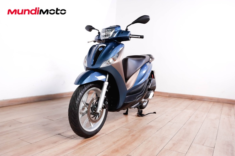 Motorbike image 7