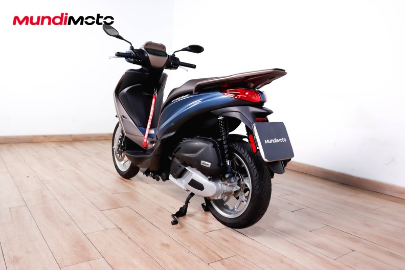 Motorbike image 6