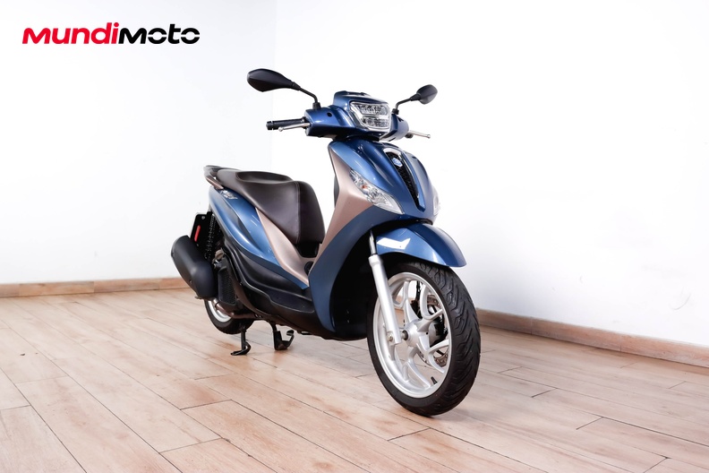 Motorbike image 1