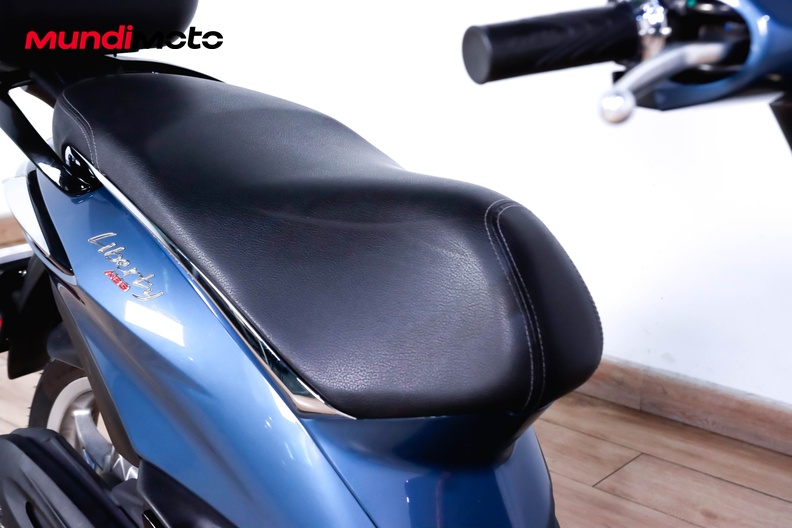 Motorbike image 12