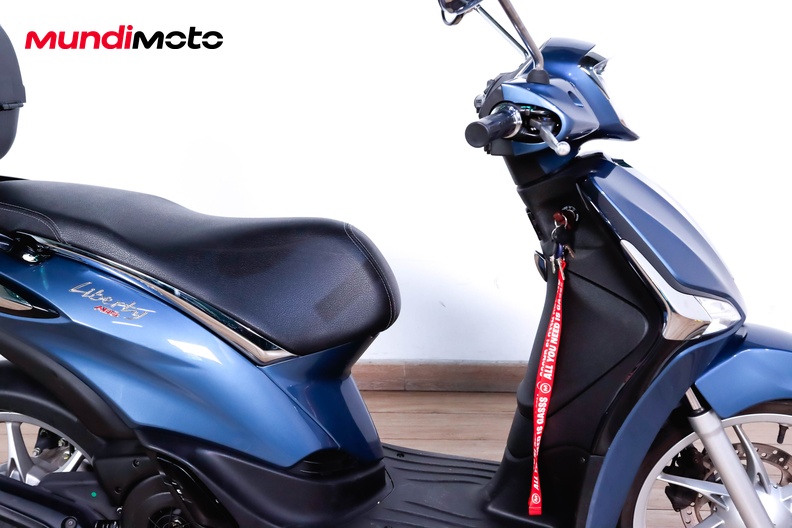 Motorbike image 13