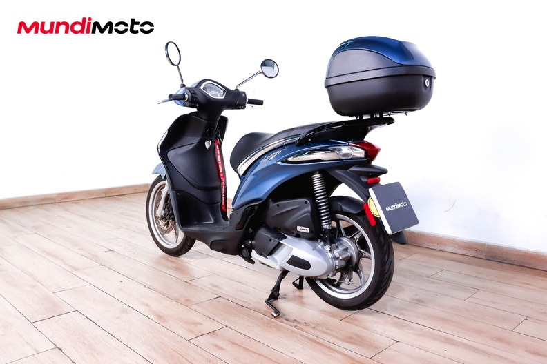 Motorbike image 6