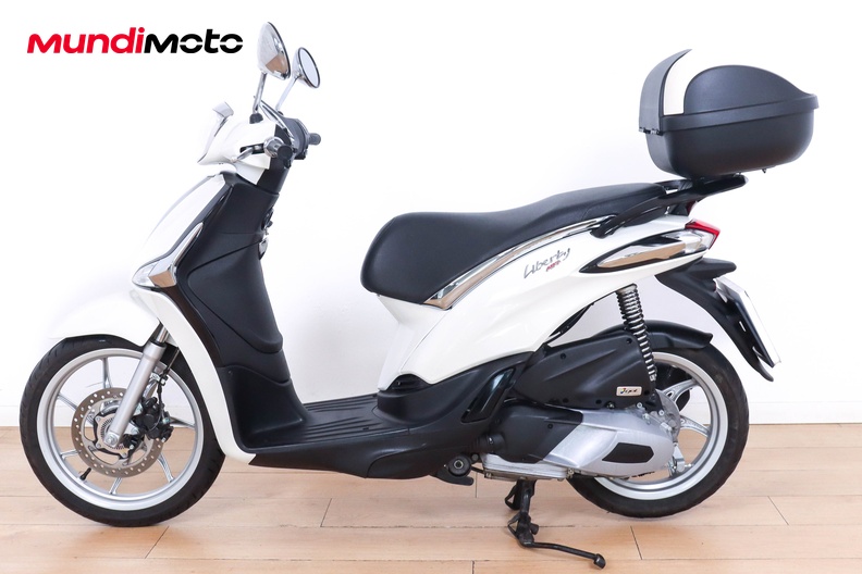 Motorbike image 5