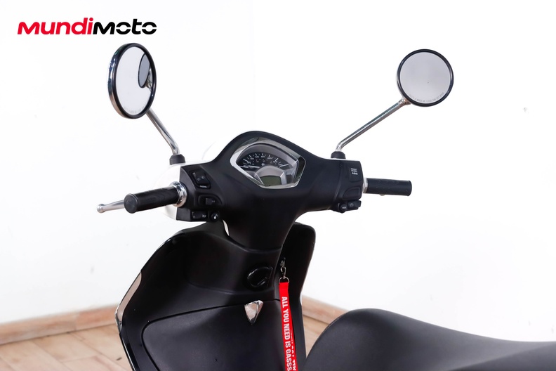 Motorbike image 10