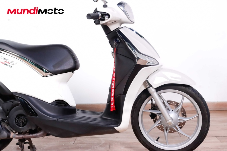 Motorbike image 12