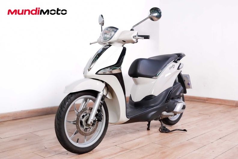 Motorbike image 7
