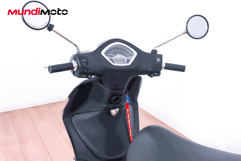 Motorbike image 10