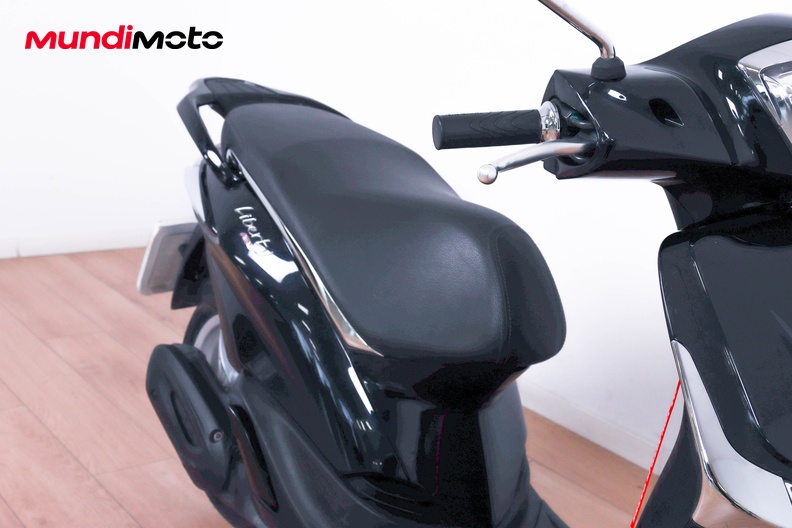 Motorbike image 12