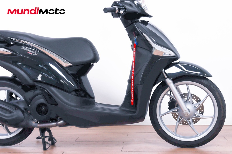 Motorbike image 13