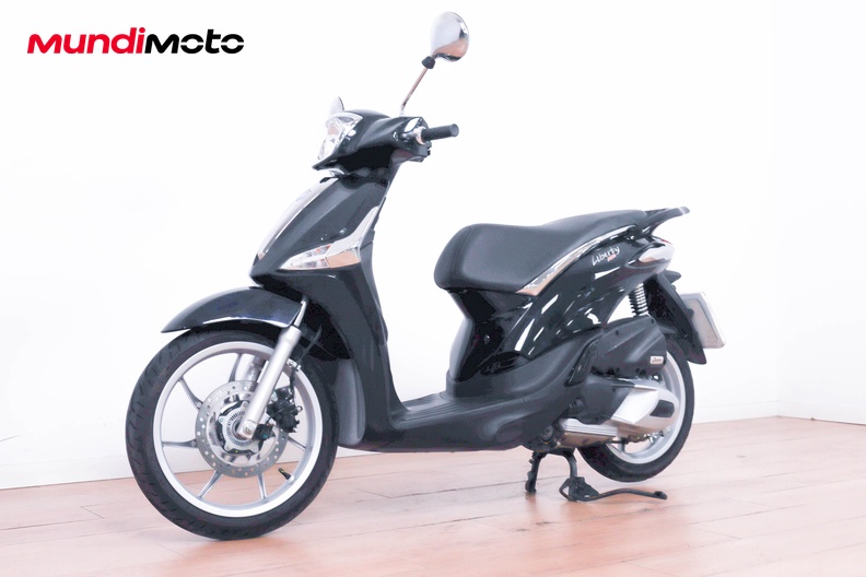 Motorbike image 7