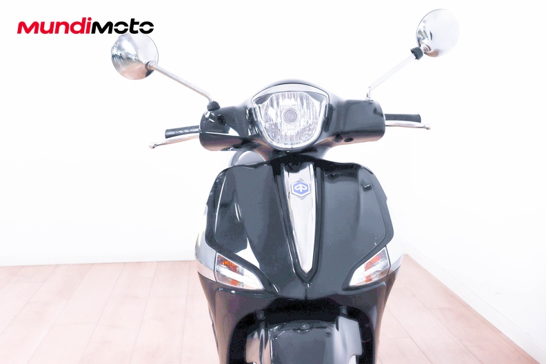 Motorbike image 4