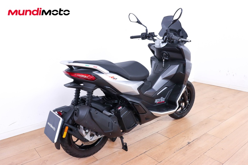 Motorbike image 2