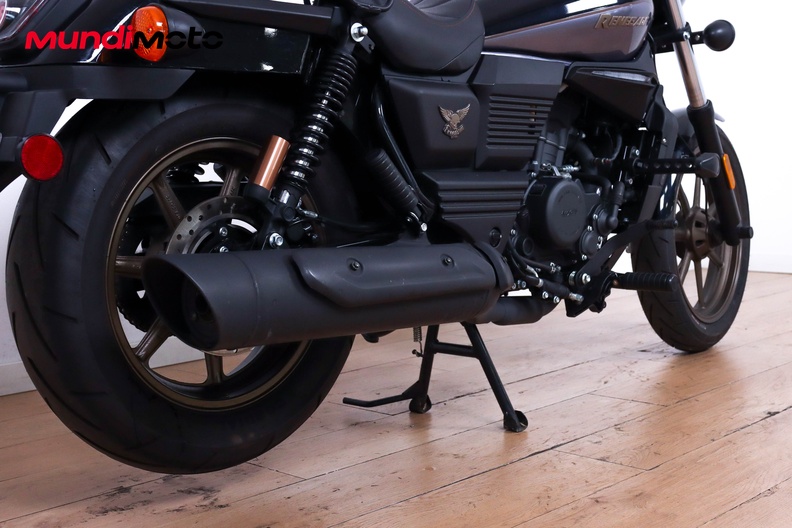Motorbike image 3