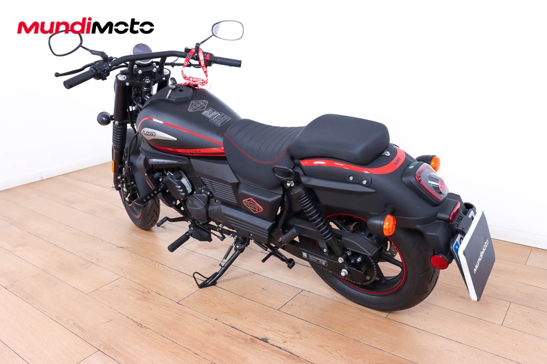 Motorbike image 6